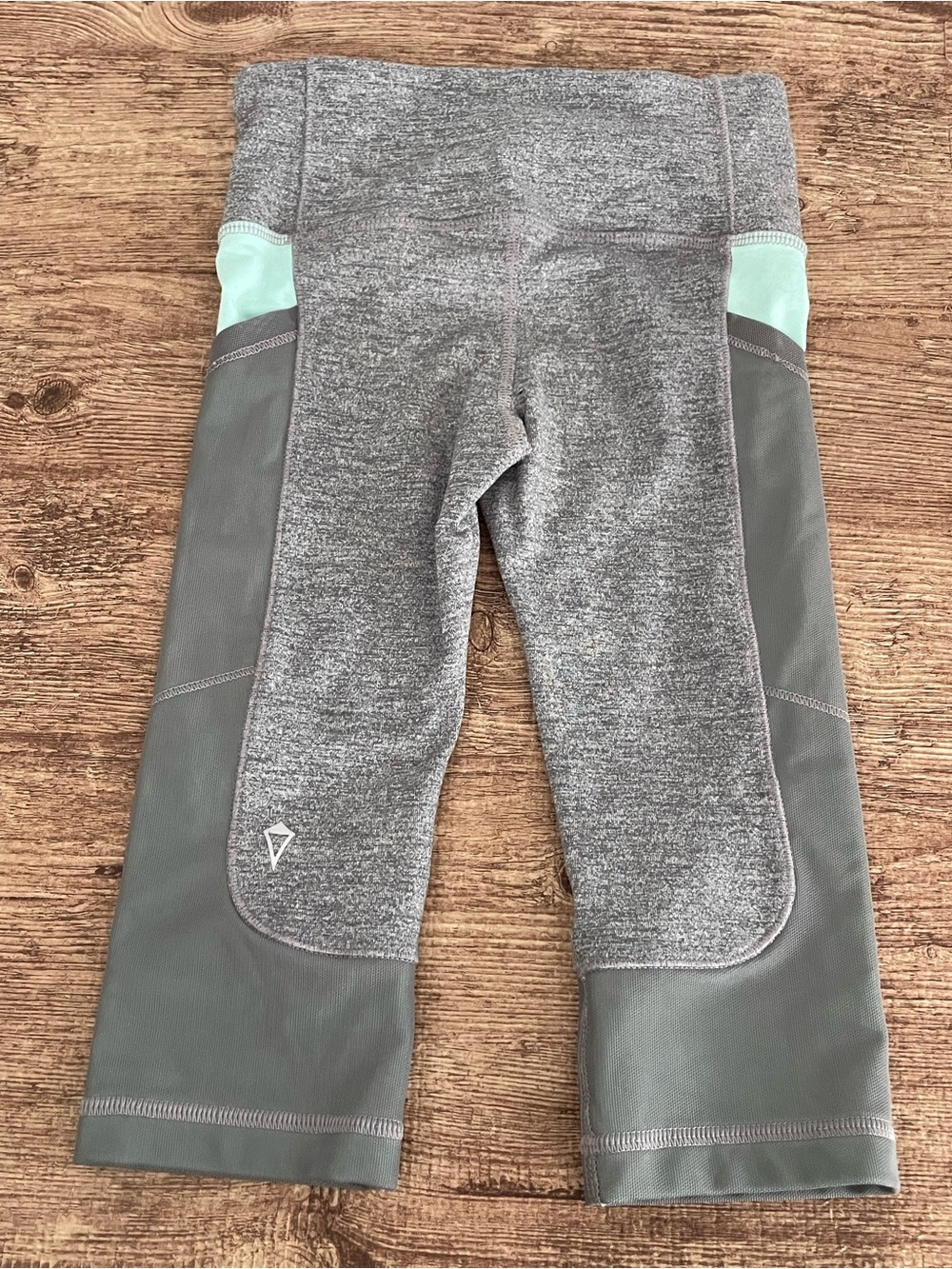 Lululemon Ivivva Heather Grey Leggings Girls Size 4